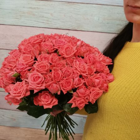 51 кустовая роза Барбадос