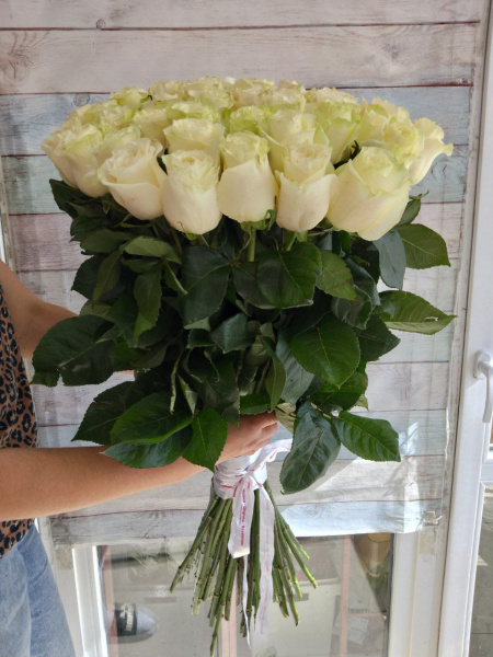 51 роза Эквадор Мондиаль 90 см