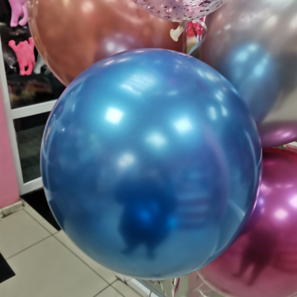 Фонтан яркий